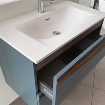 Salle de bain moderne, confort au quotidien.